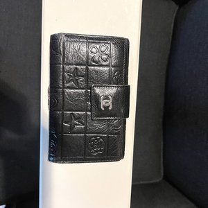 Woman's wallet Second hand trifold